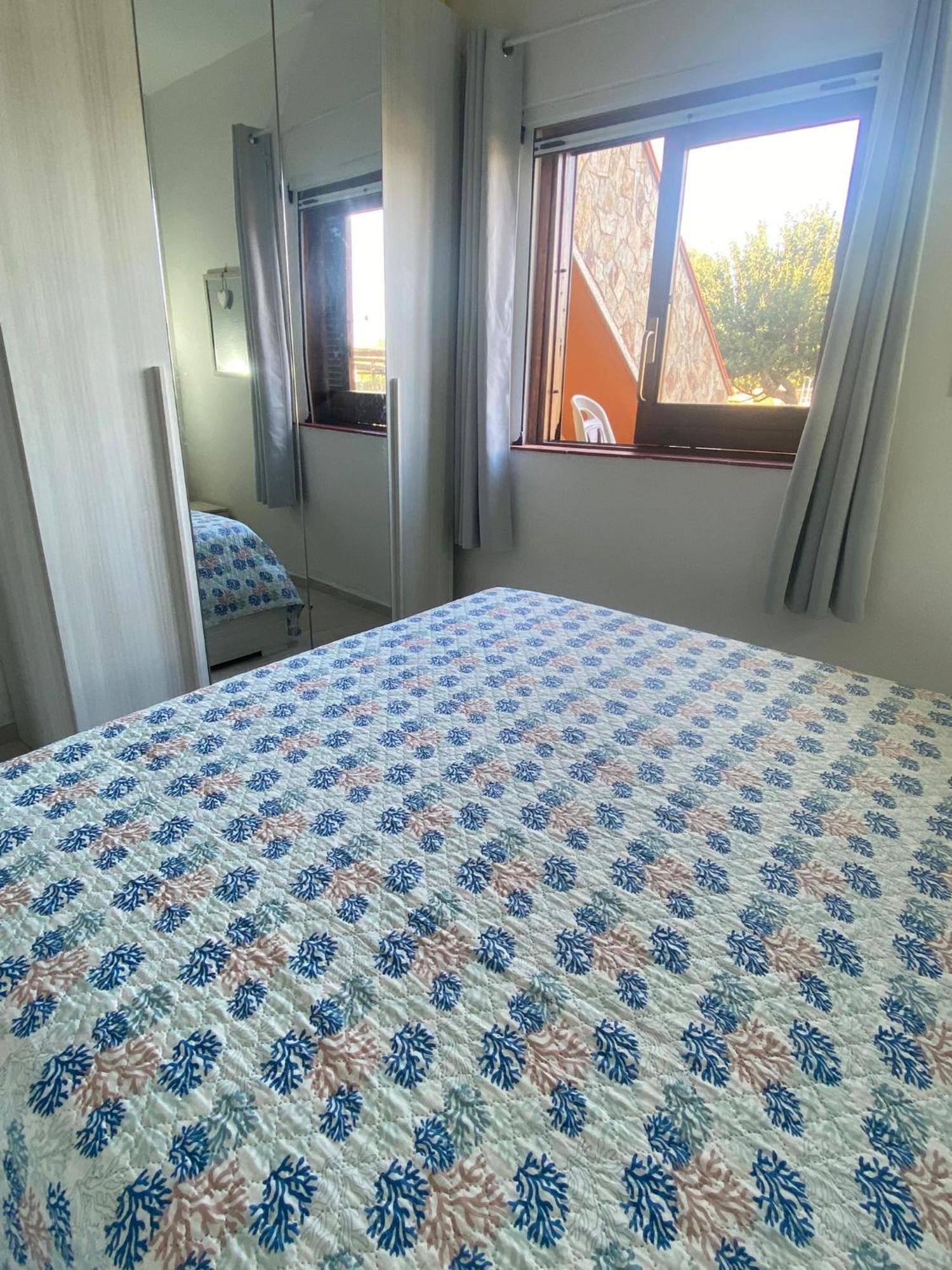 Casa Smeralda: Con Giardino E Vicino Al Mare Punta Molara Exterior photo